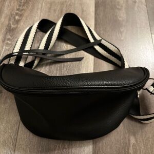 Body Fanny pack